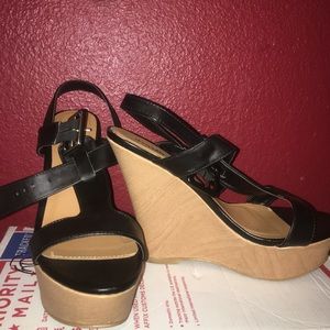 Black Wedges!